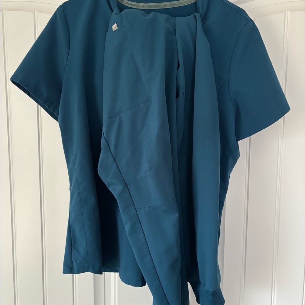 Caribbean blue scrub set